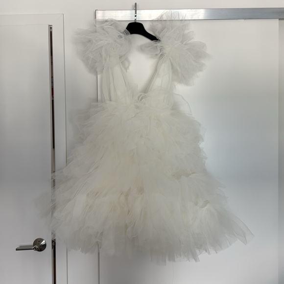 Millia London tulle gown - Picture 4 of 7